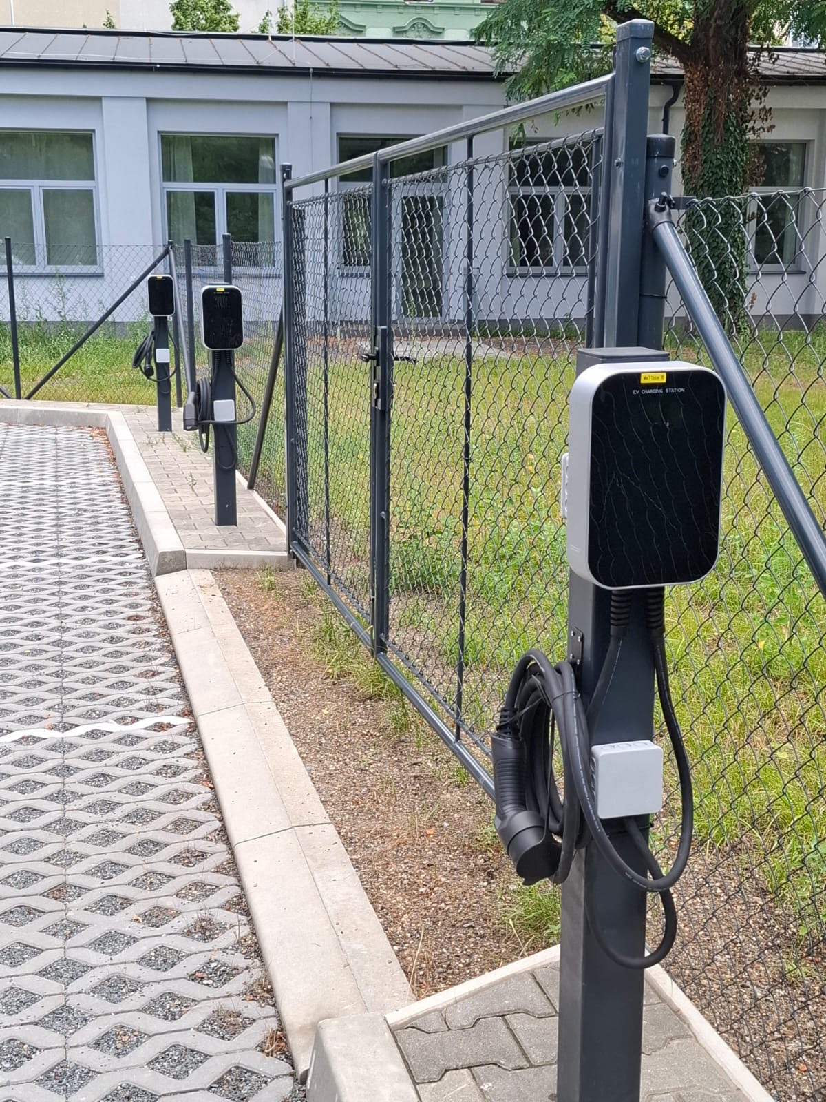 Nabíjecí stanice pro elektromobily s wallboxy